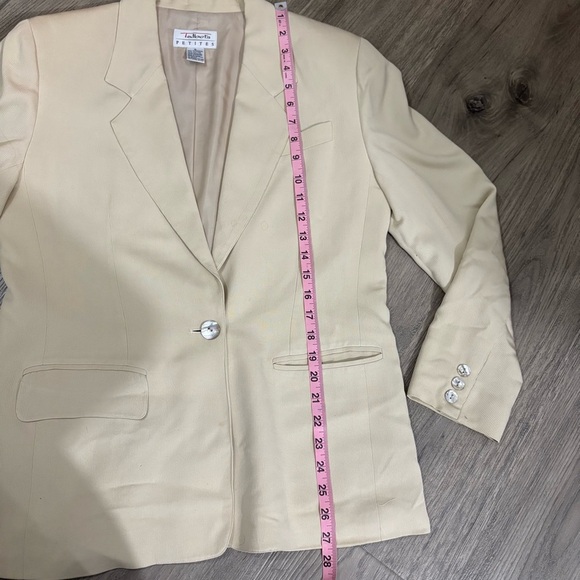 Talbots Petites Women’s Sz 6 Cream Ivory 100% Silk Blazer Jacket Lined Button - Picture 10 of 16